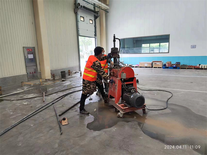 双河厂房地面下沉塌陷注浆加固施工